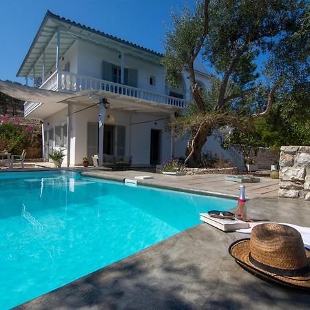 Paxosblue Suites & Villas Gaios Bagian luar foto