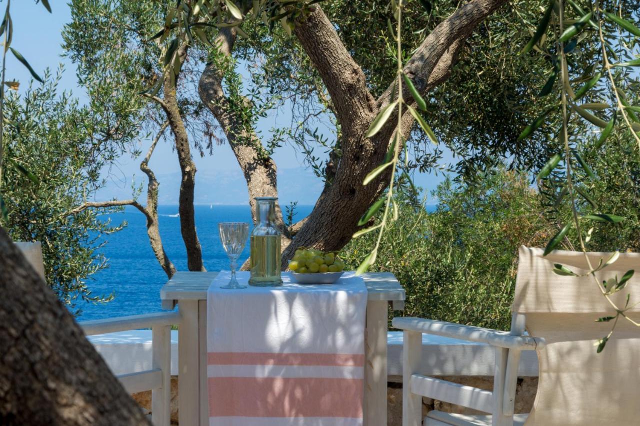 Paxosblue Suites & Villas Gaios Bagian luar foto