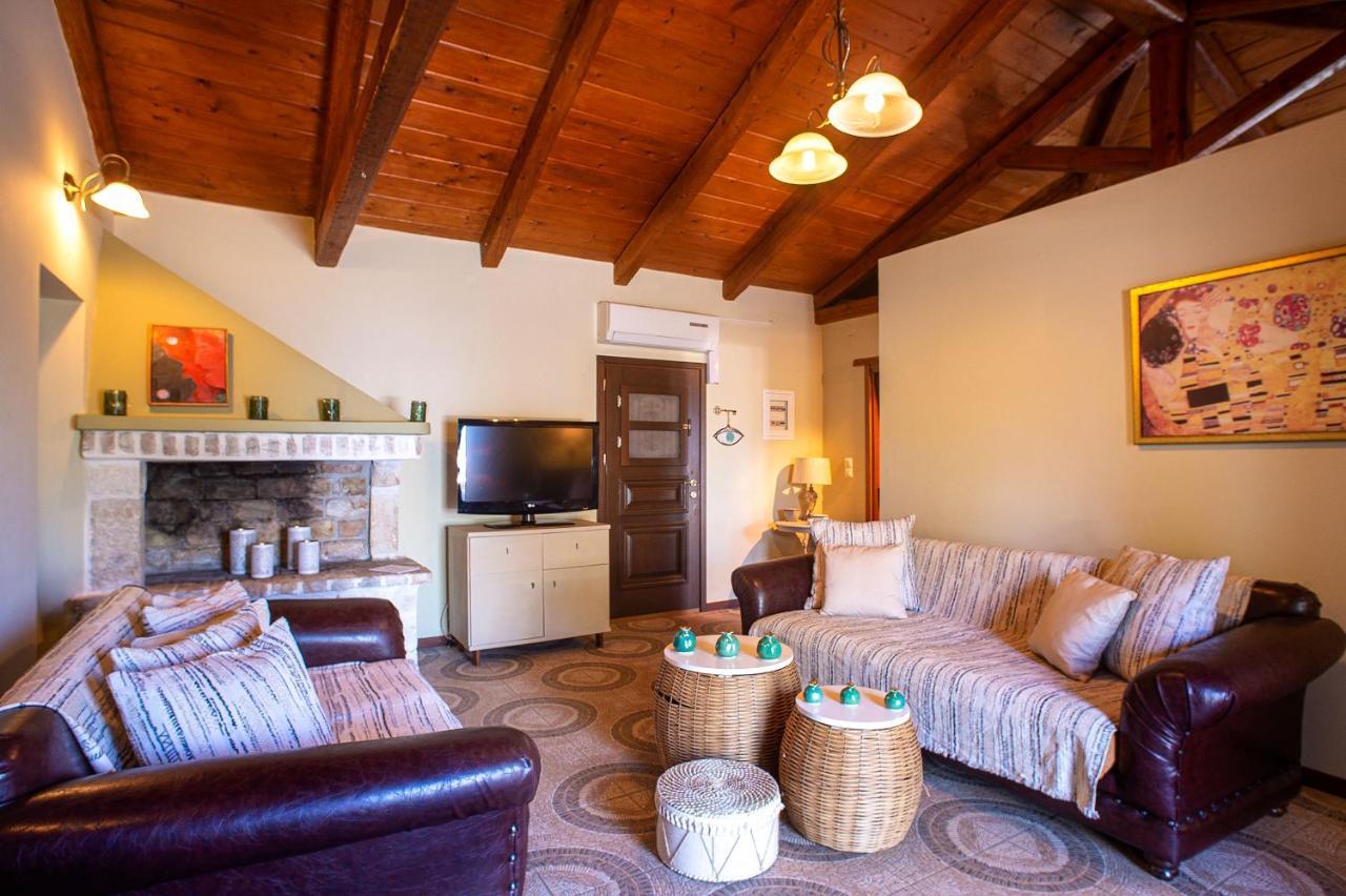 Paxosblue Suites & Villas Gaios Bagian luar foto