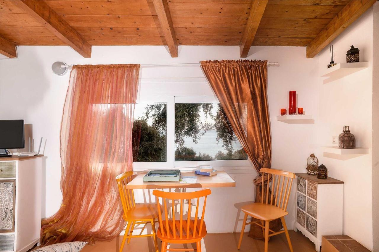 Paxosblue Suites & Villas Gaios Bagian luar foto