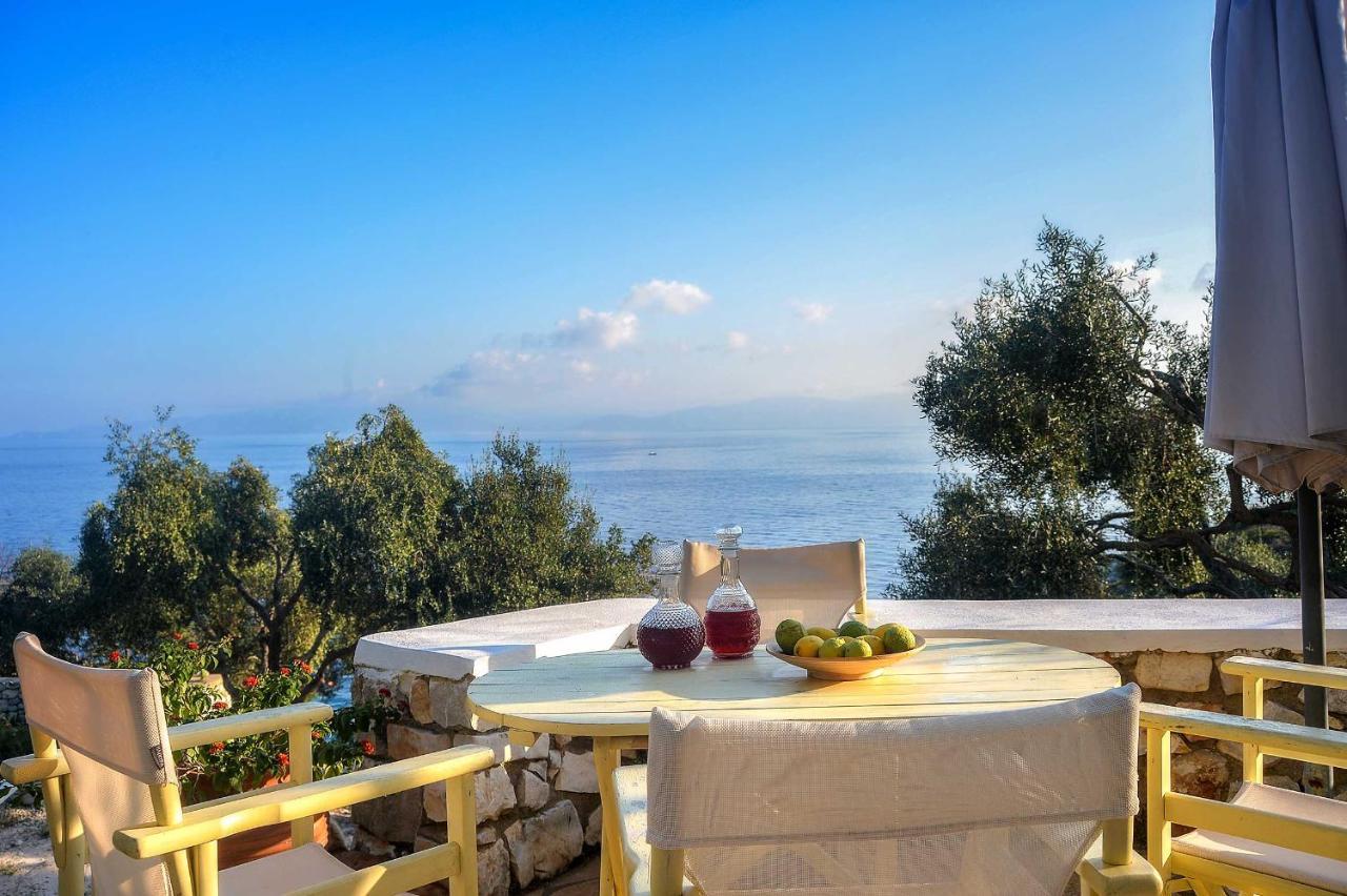 Paxosblue Suites & Villas Gaios Bagian luar foto