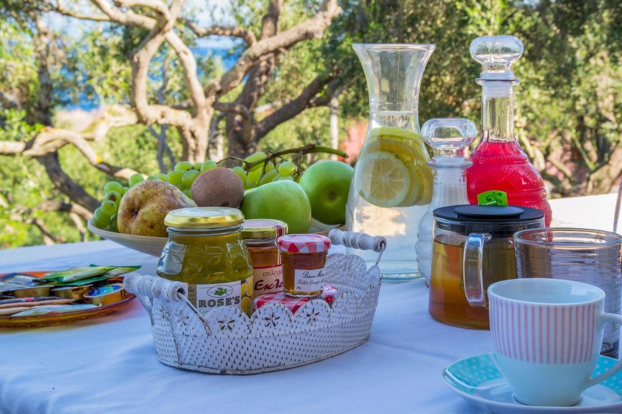 Paxosblue Suites & Villas Gaios Bagian luar foto