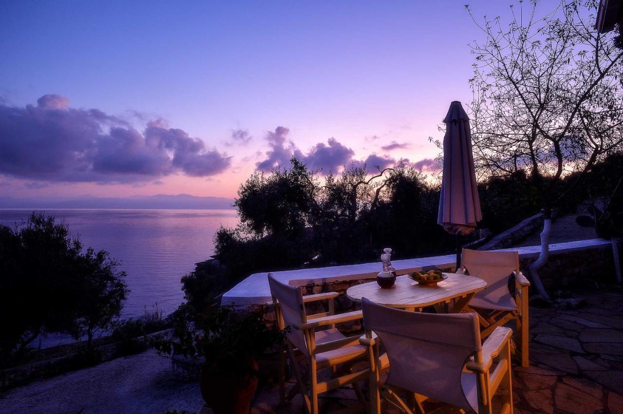 Paxosblue Suites & Villas Gaios Bagian luar foto